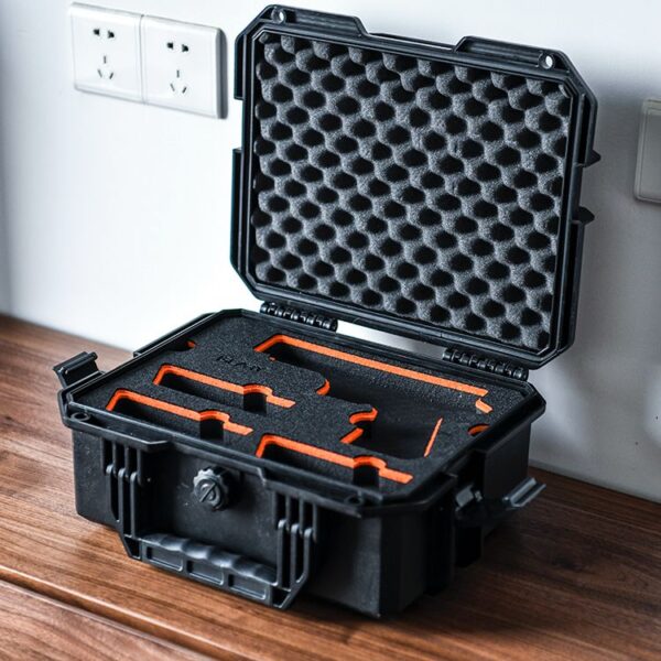 Dual pistol storage hard case